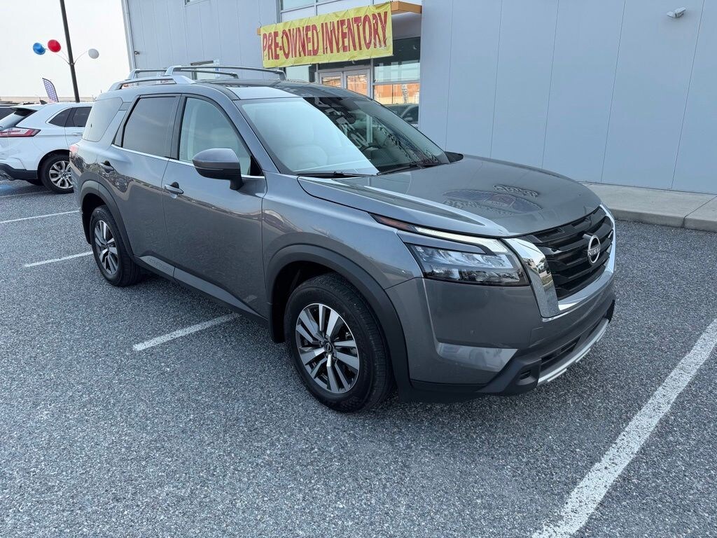 Certified 2025 Nissan Pathfinder SL SUV