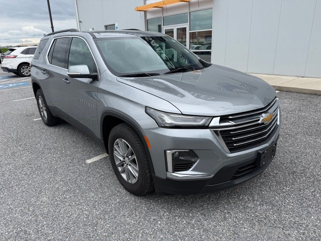 Used 2023 Chevrolet Traverse LT Cloth w/1LT SUV
