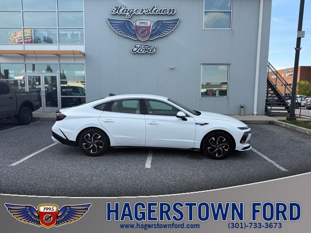 Used 2025 Hyundai Sonata SEL Sedan