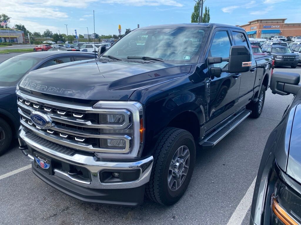 Used 2024 Ford F-250 Lariat Crew Cab Truck