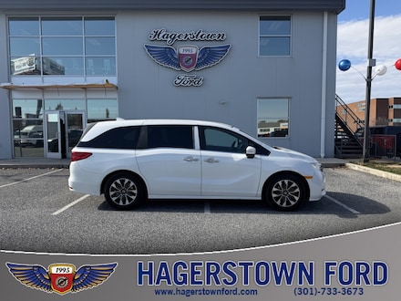 2023 Honda Odyssey Touring PASSENGER VAN