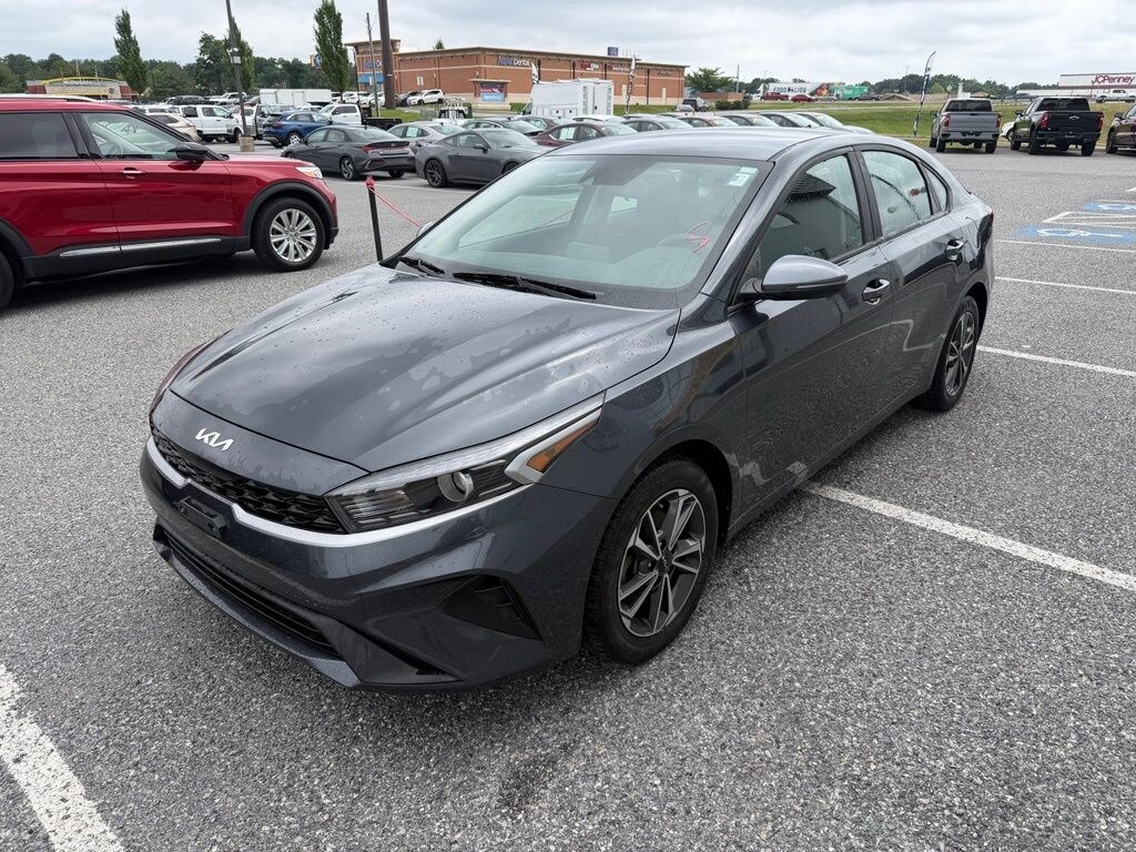 Used 2023 Kia Forte LXS Sedan