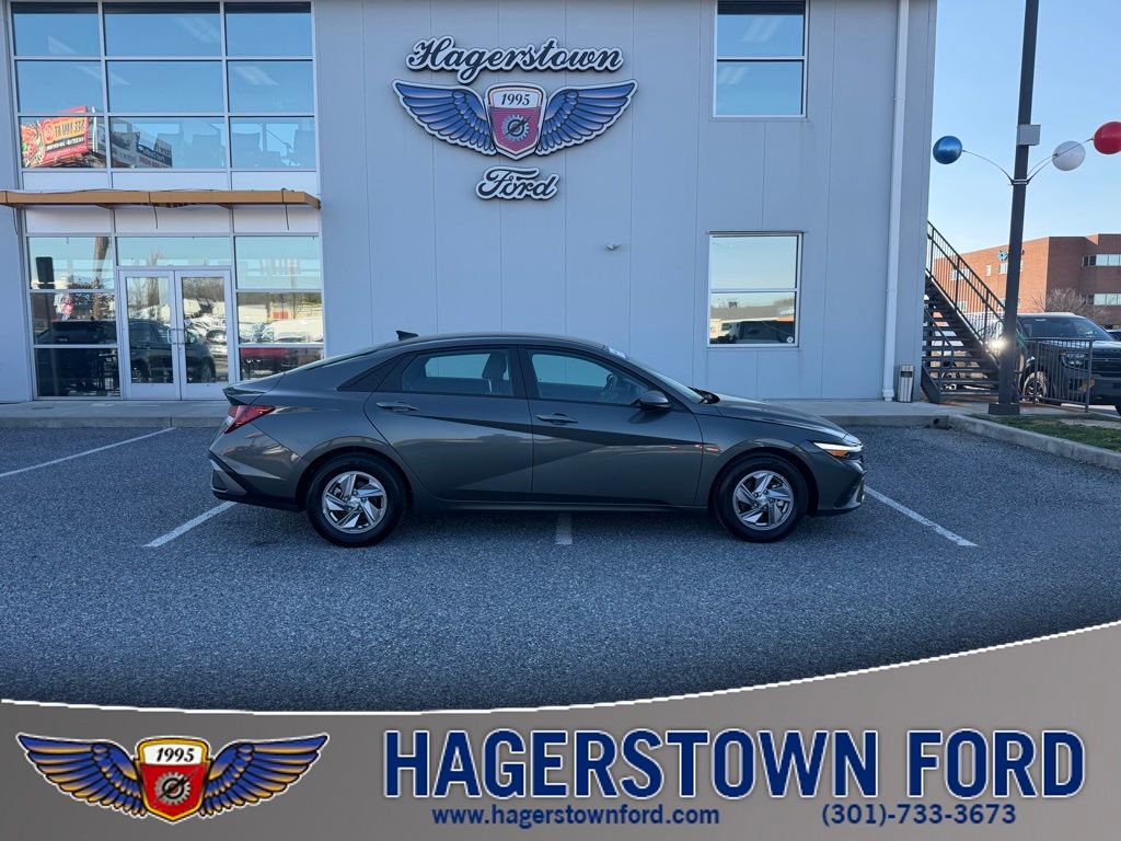 2025 Hyundai Elantra