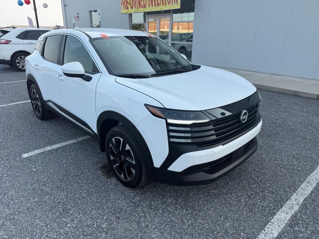 Used 2025 Nissan Kicks SV SUV