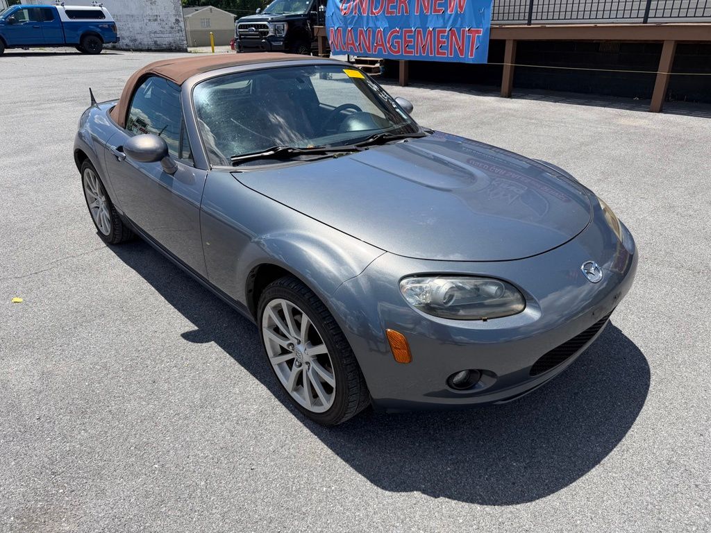 Used 2008 Mazda MX-5 Miata Grand Touring with VIN JM1NC25F480141302 for sale in Hagerstown, MD