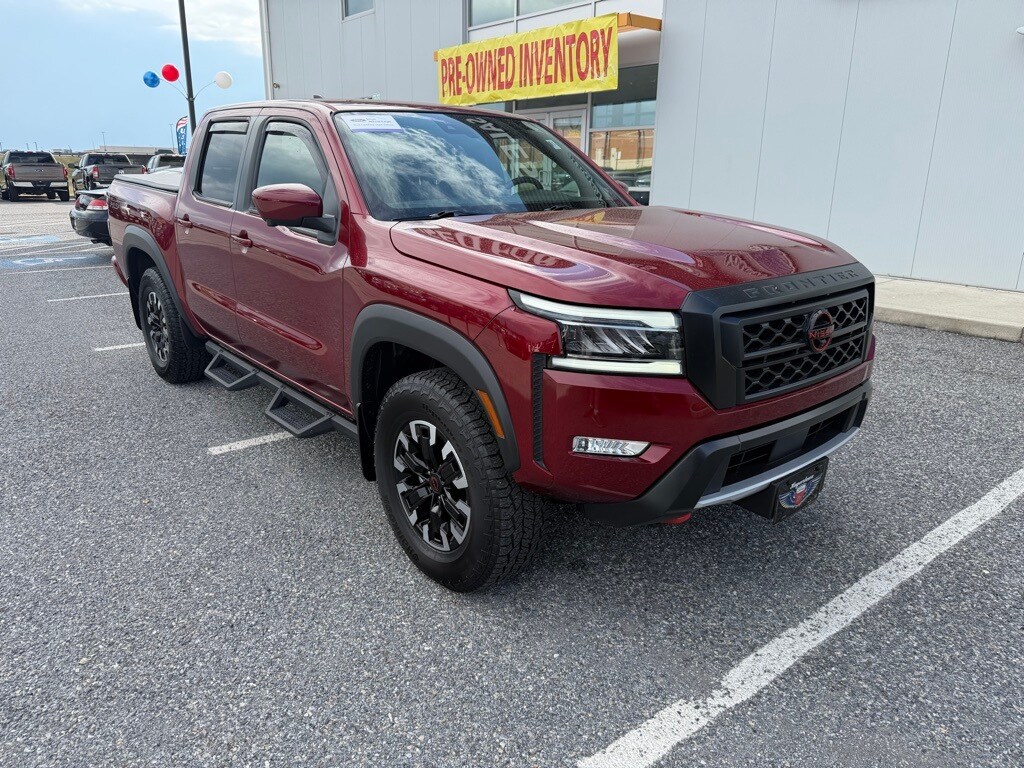 2024 Nissan Frontier PRO-4X Crew Cab photo 2