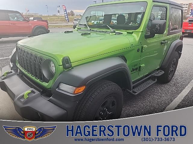 2025 Jeep Wrangler 2-Door Sport's photo