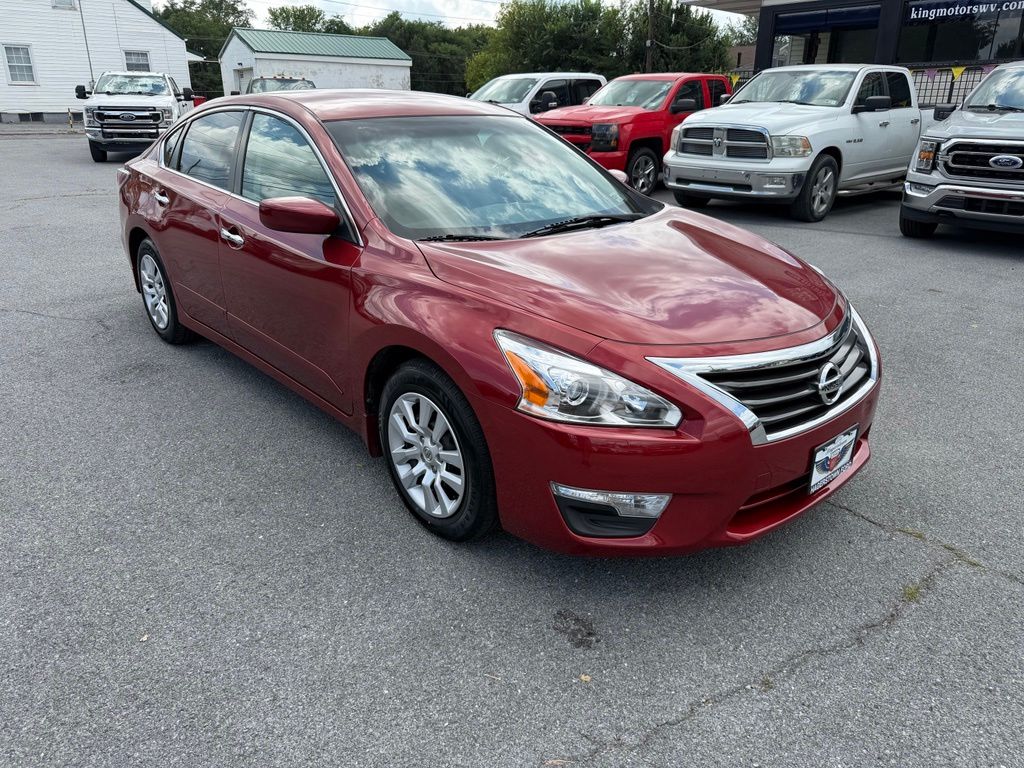 Used 2015 Nissan Altima S with VIN 1N4AL3AP8FC260538 for sale in Hagerstown, MD