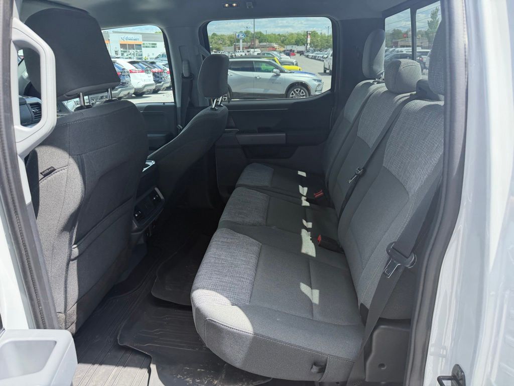 2023 Ford F-150 XLT - Photo 13