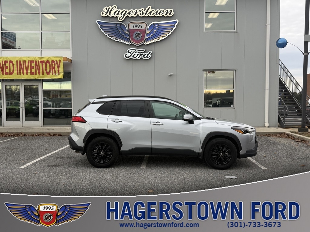 2023 Toyota Corolla Cross LE