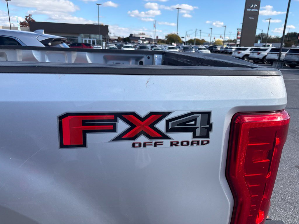 Used 2019 Ford F-250 XLT Crew Cab Truck