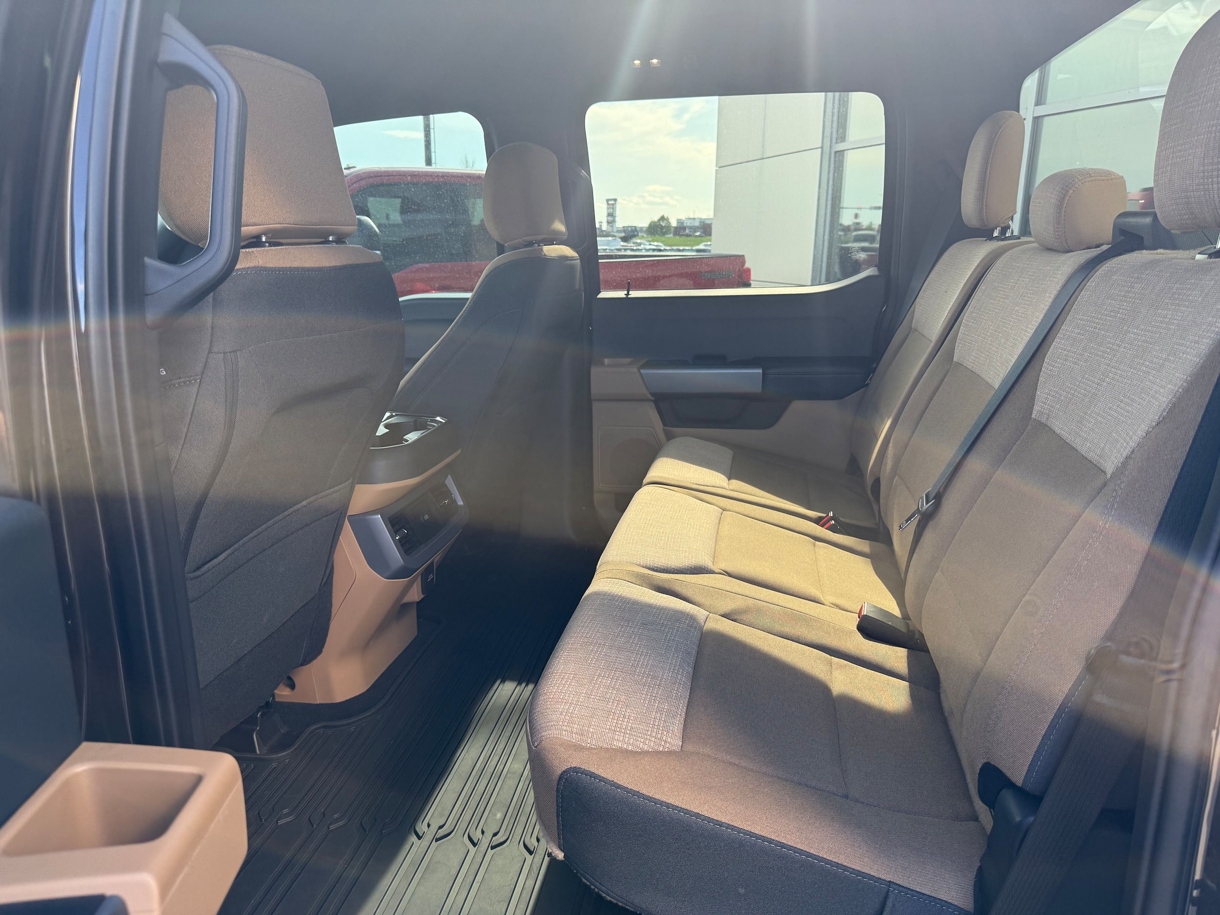 2025 Ford F-350 Super Duty XLT - Photo 6