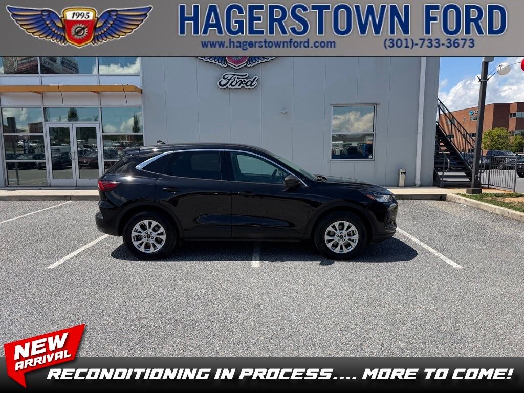 Used 2024 Ford Escape Active SUV