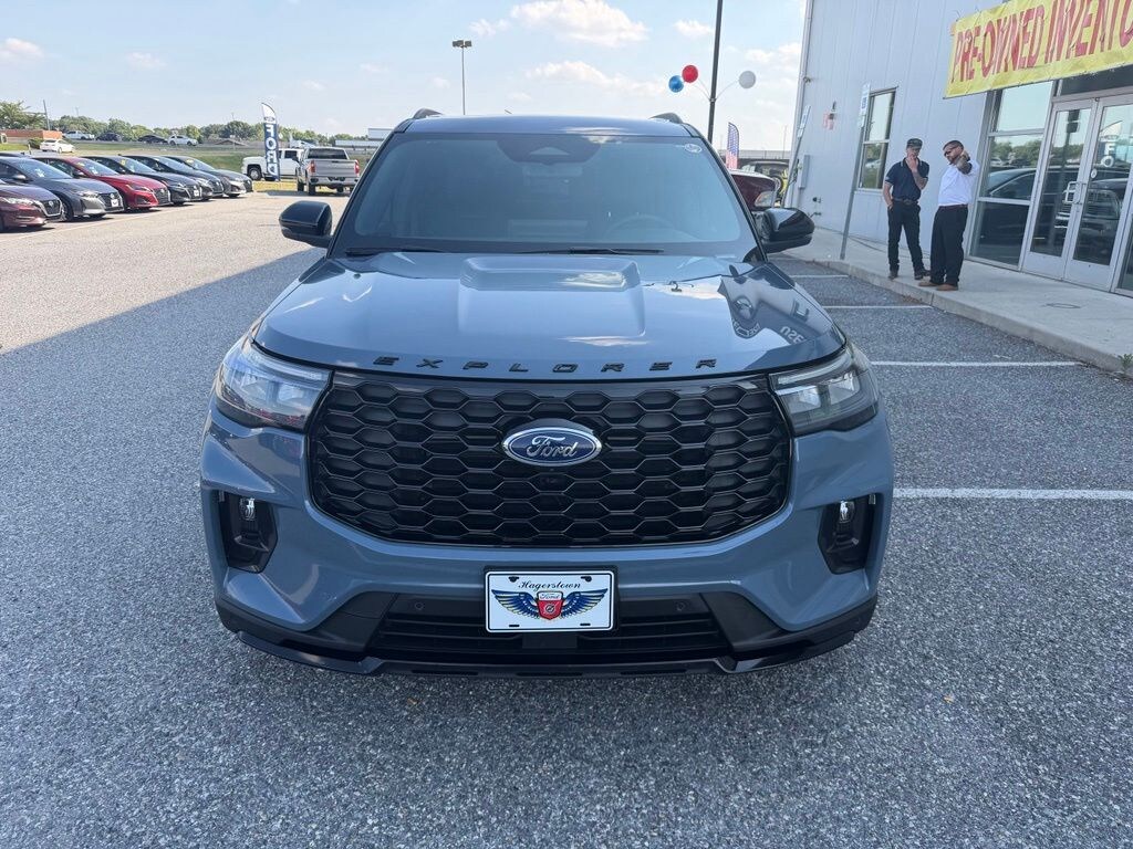 Used 2025 Ford Explorer ST-Line SUV