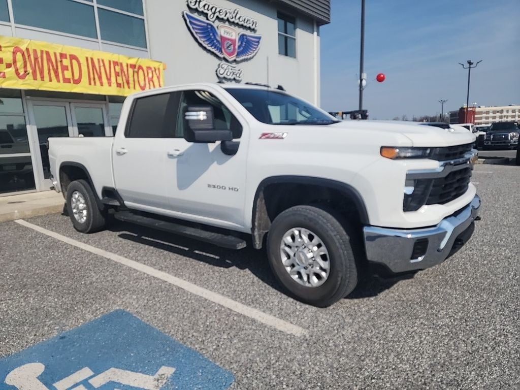 Used 2024 Chevrolet Silverado 2500HD LT Crew Cab Short Bed Truck