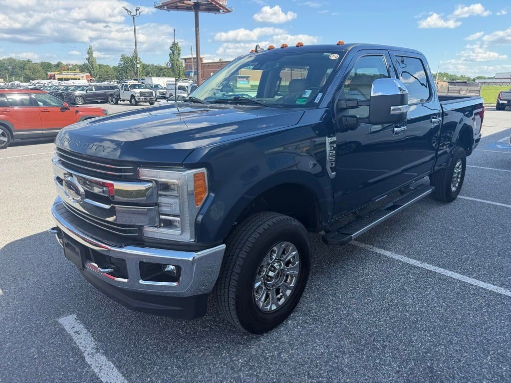 Used 2019 Ford F-250 Lariat Crew Cab Truck