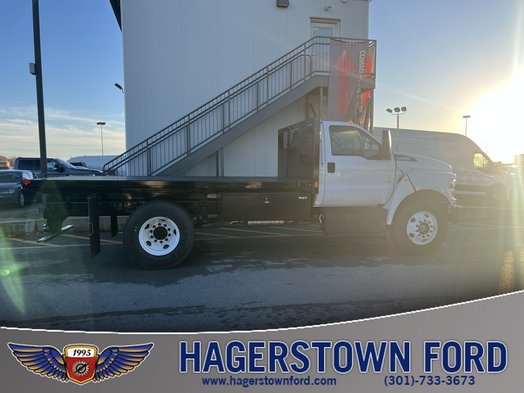 2023 Ford F-650