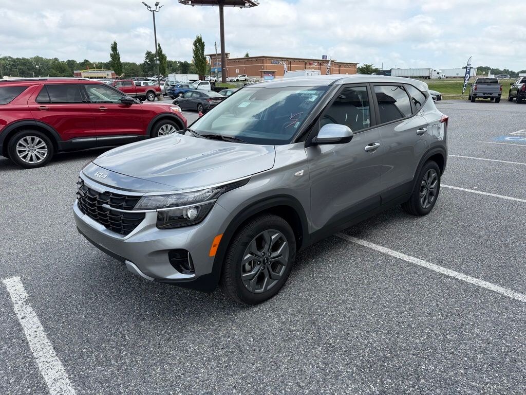 Used 2026 Kia Seltos LX SUV