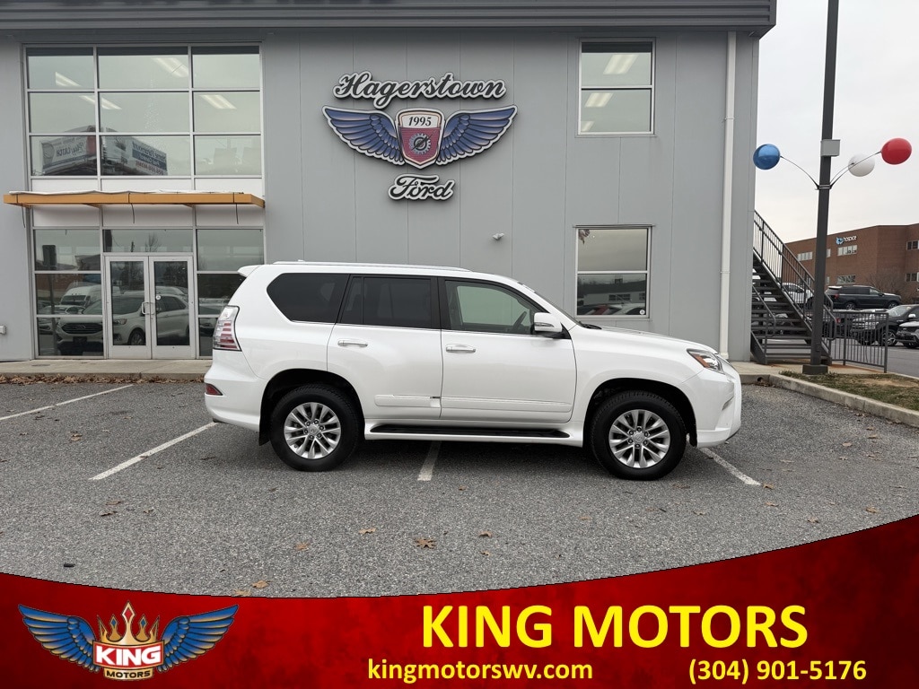 2017 Lexus GX Base's photo