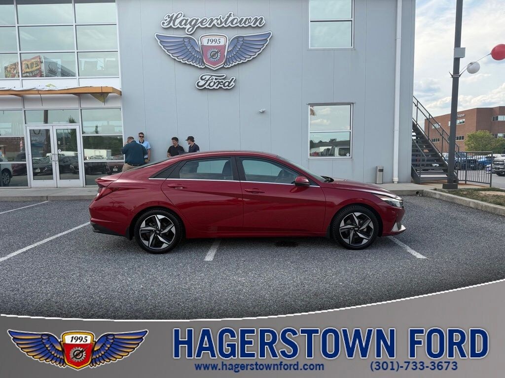 Used 2023 Hyundai Elantra Limited SEDAN