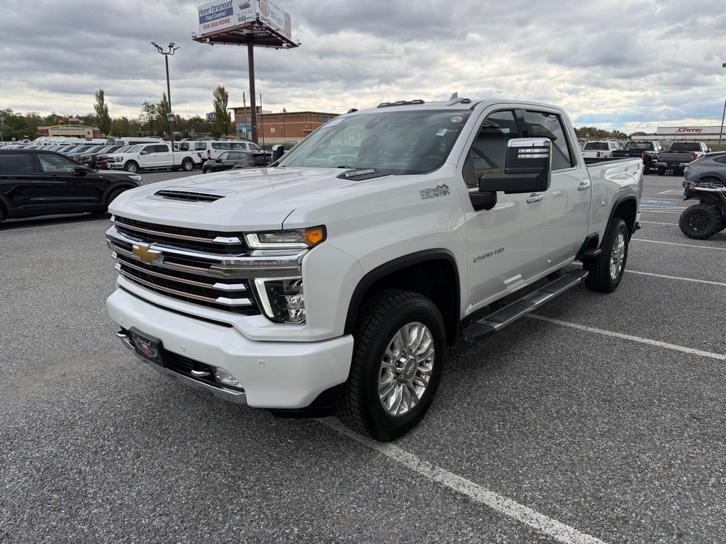 Used 2022 Chevrolet Silverado High Country CREW CAB SHORT BED TRUCK