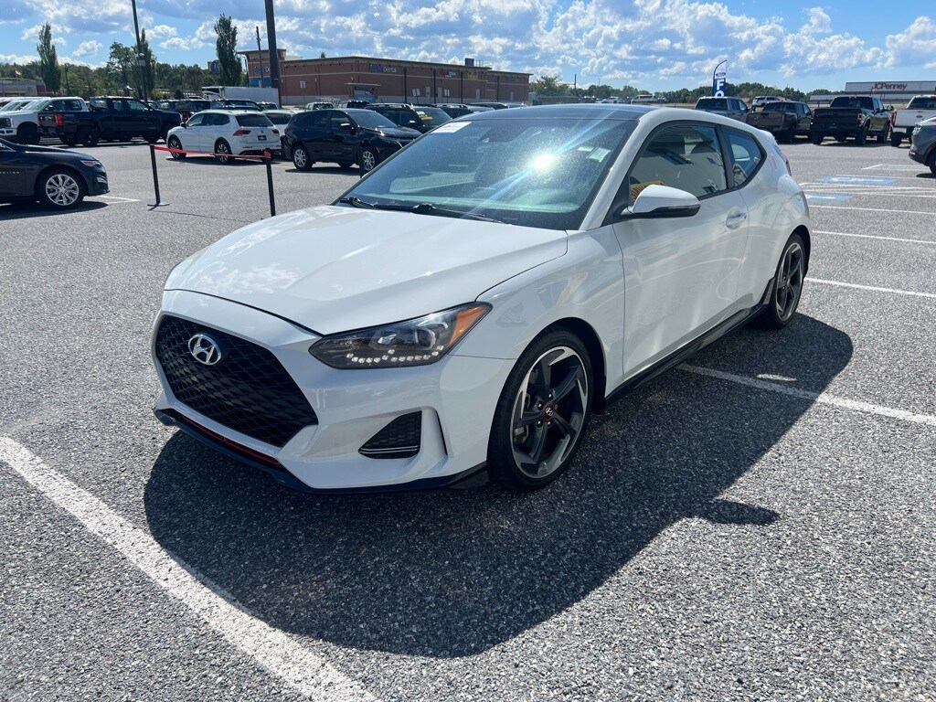 2020 Hyundai Veloster Turbo photo 3