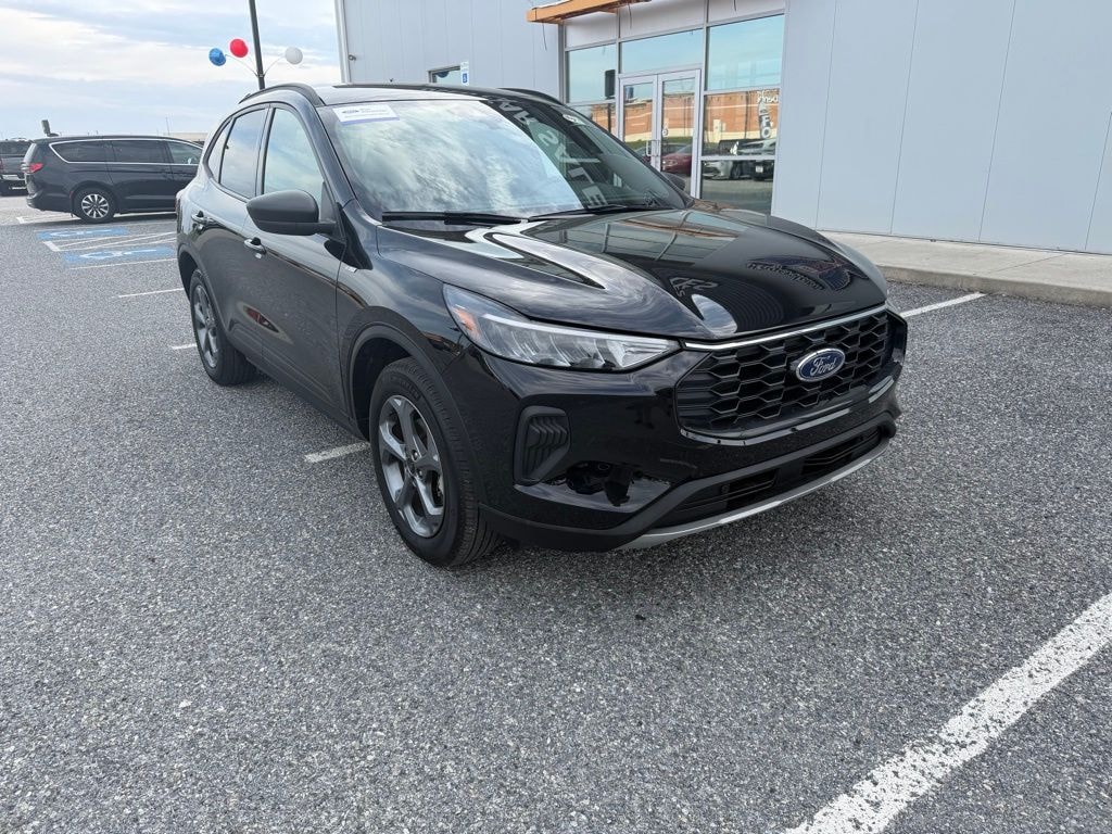 Certified 2025 Ford Escape ST-Line SUV
