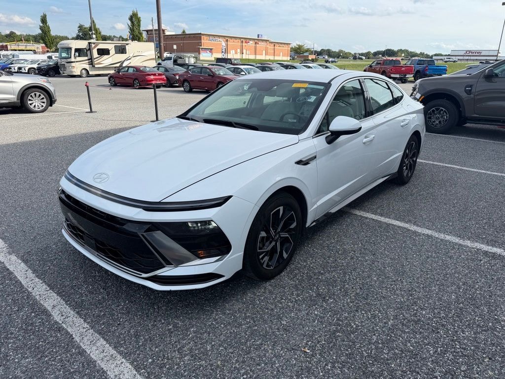 Used 2025 Hyundai Sonata SEL Sedan