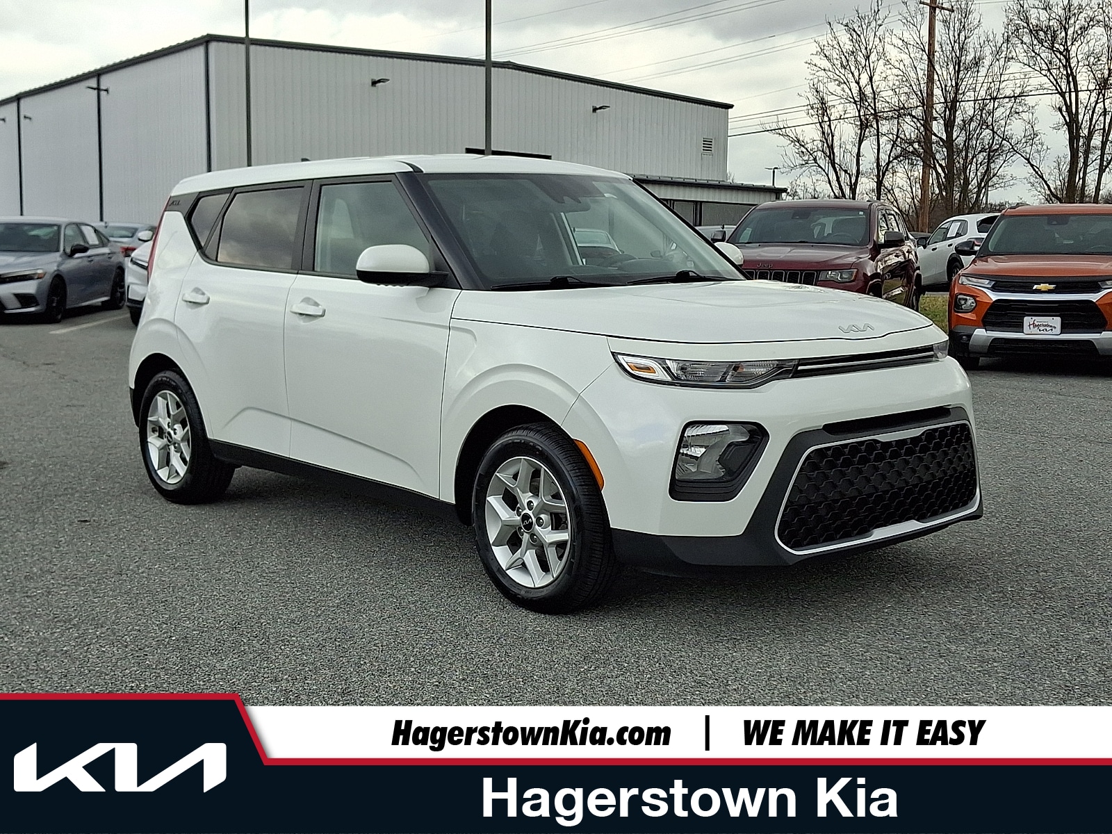 2022 Kia Soul LX's photo