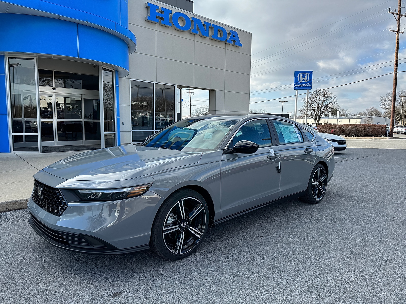 2025 Honda Accord Hybrid Sport's photo