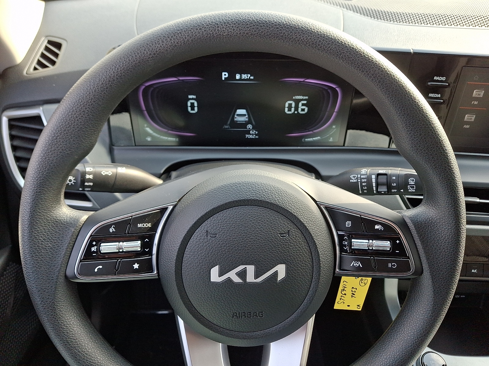 2025 Kia Seltos LX - Photo 19