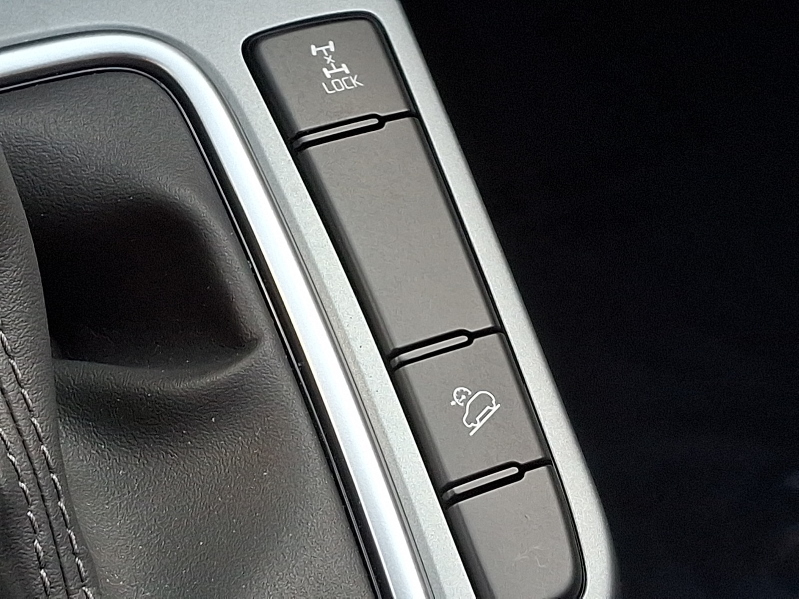 2025 Kia Seltos LX - Photo 25
