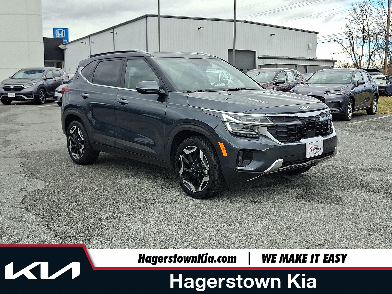 2025 Kia Seltos SX's photo