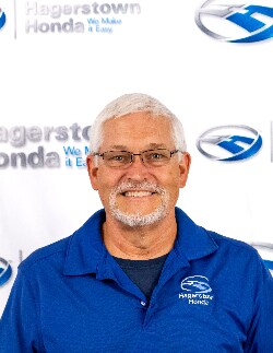 Staff member Craig Emery from ID_151a954a4f9d