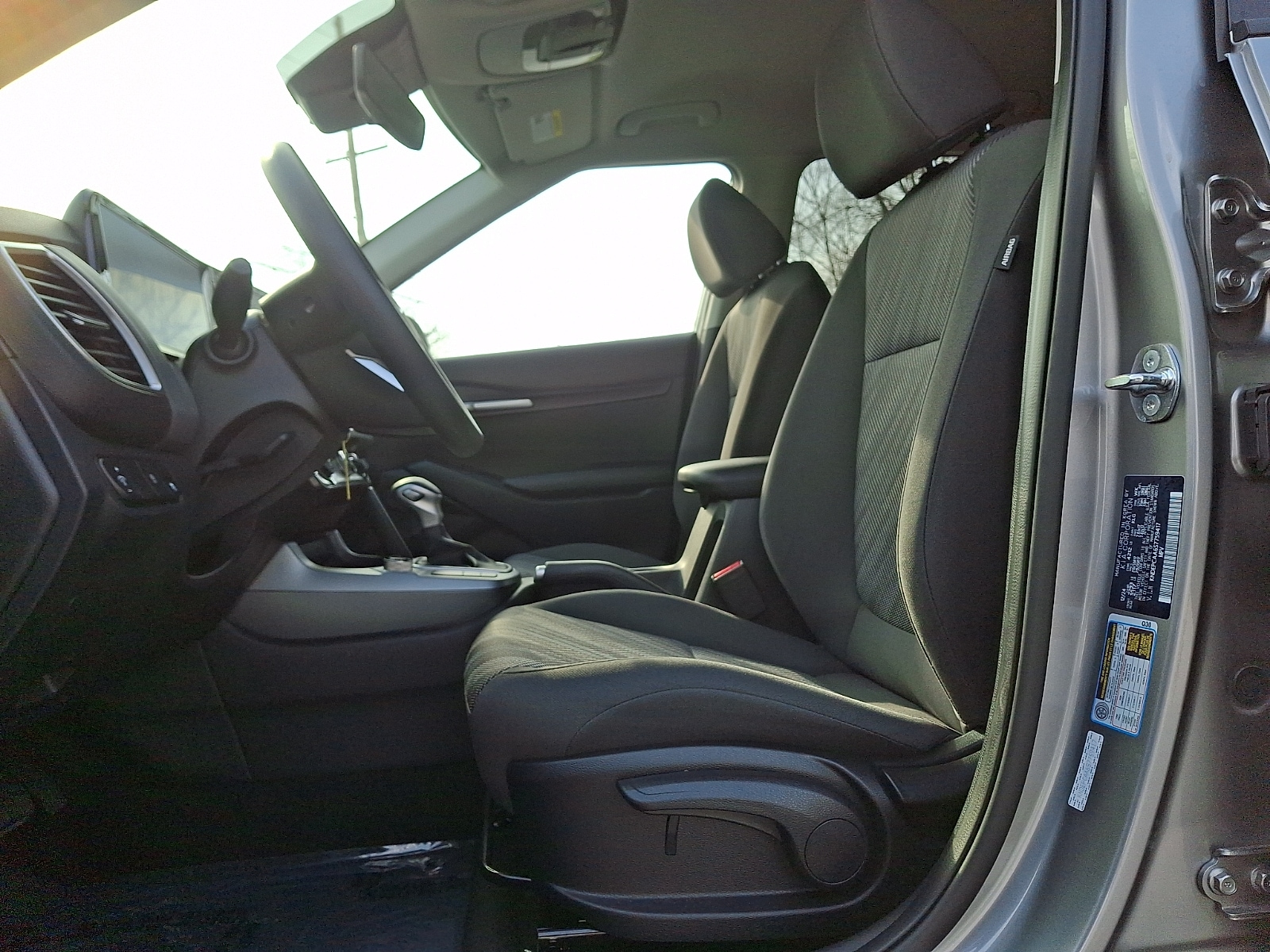 2025 Kia Seltos LX - Photo 13