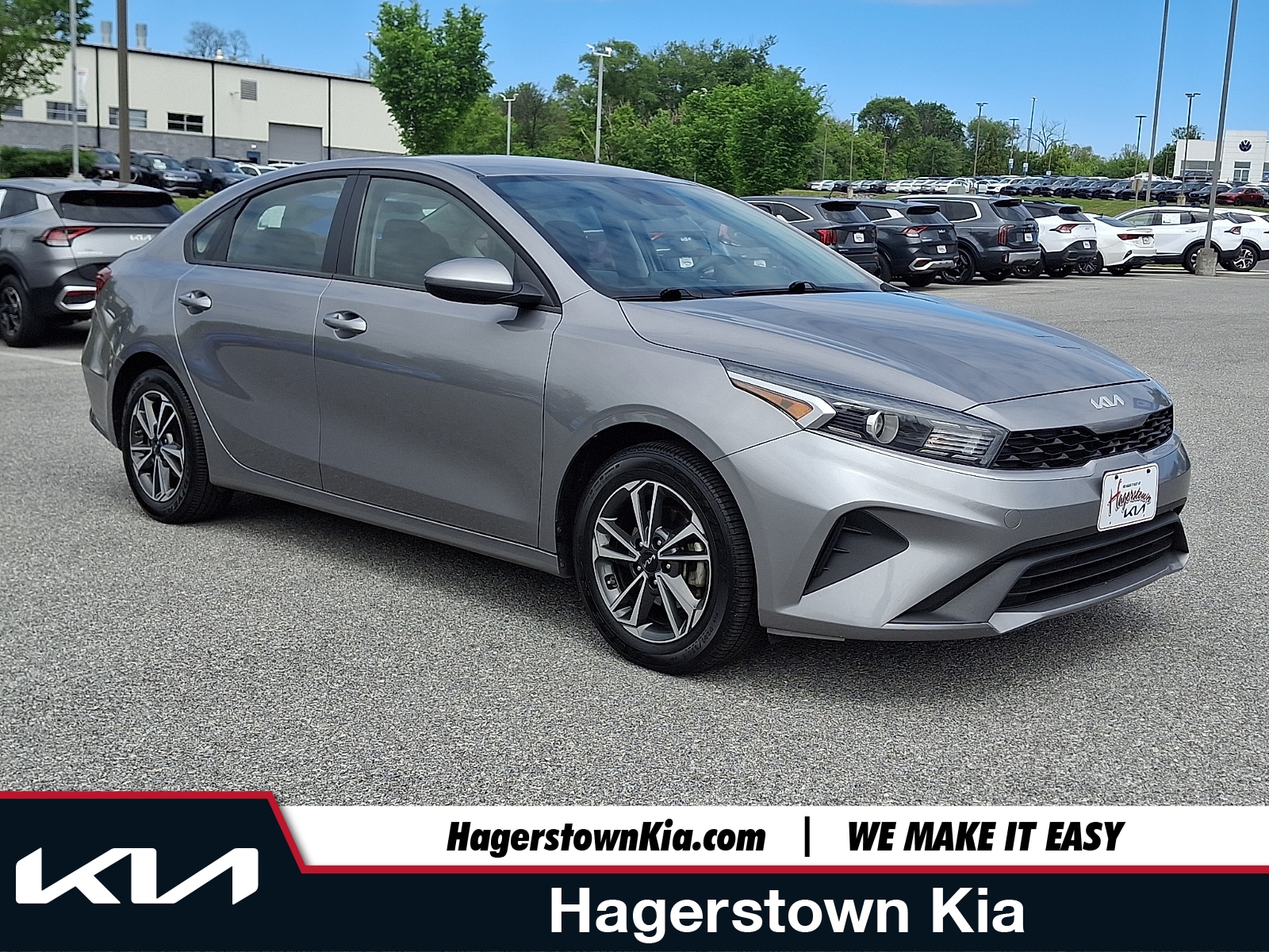 2024 Kia Forte LXS AT's photo