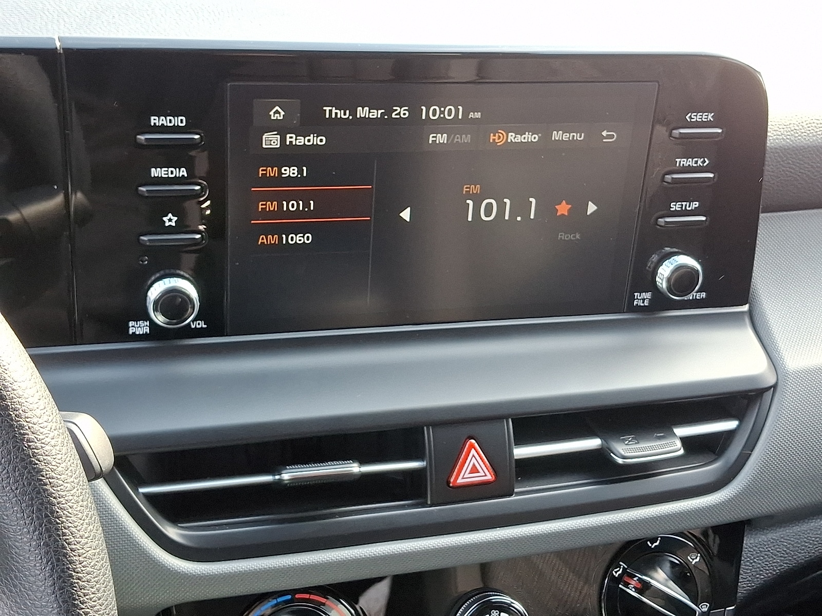 2025 Kia Seltos LX - Photo 16