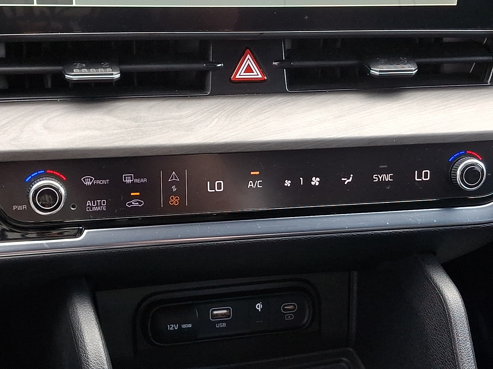 2024 Kia Sportage X-Line - Photo 17