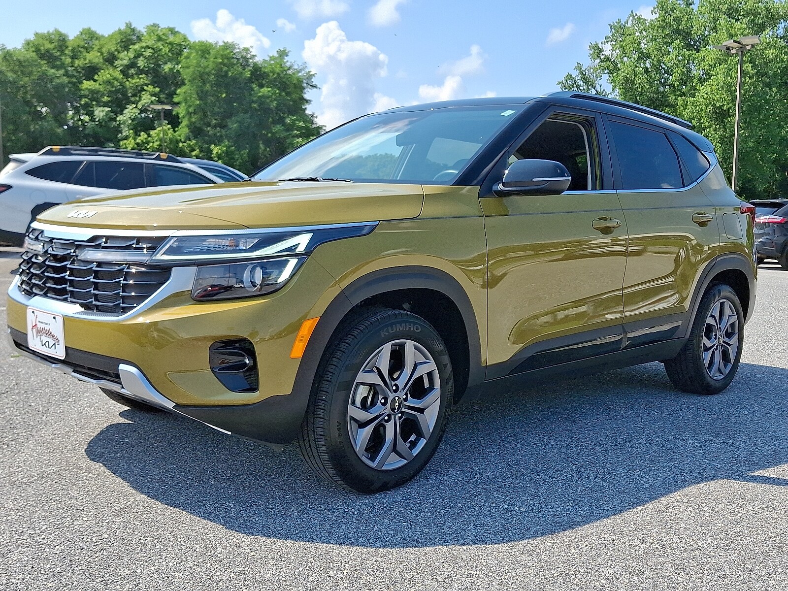 2024 Kia Seltos S photo 2