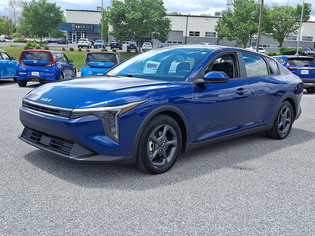 Certified 2025 Kia K4 LXS Sedan