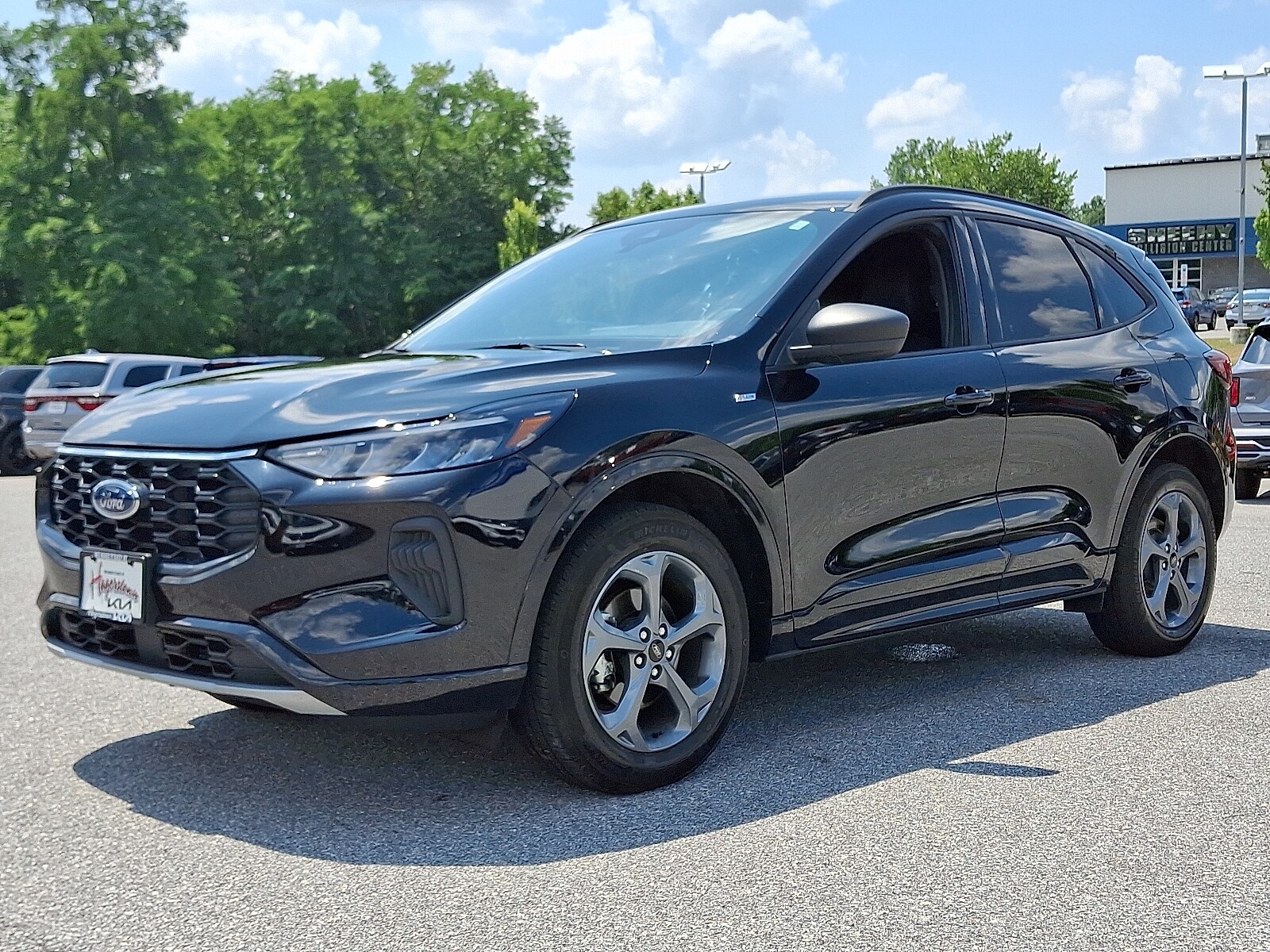 2023 Ford Escape ST-Line photo 3