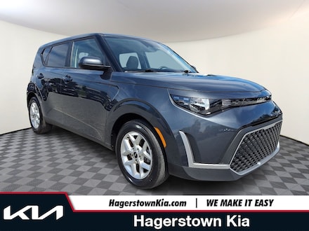 2025 Kia Soul LX Hatchback