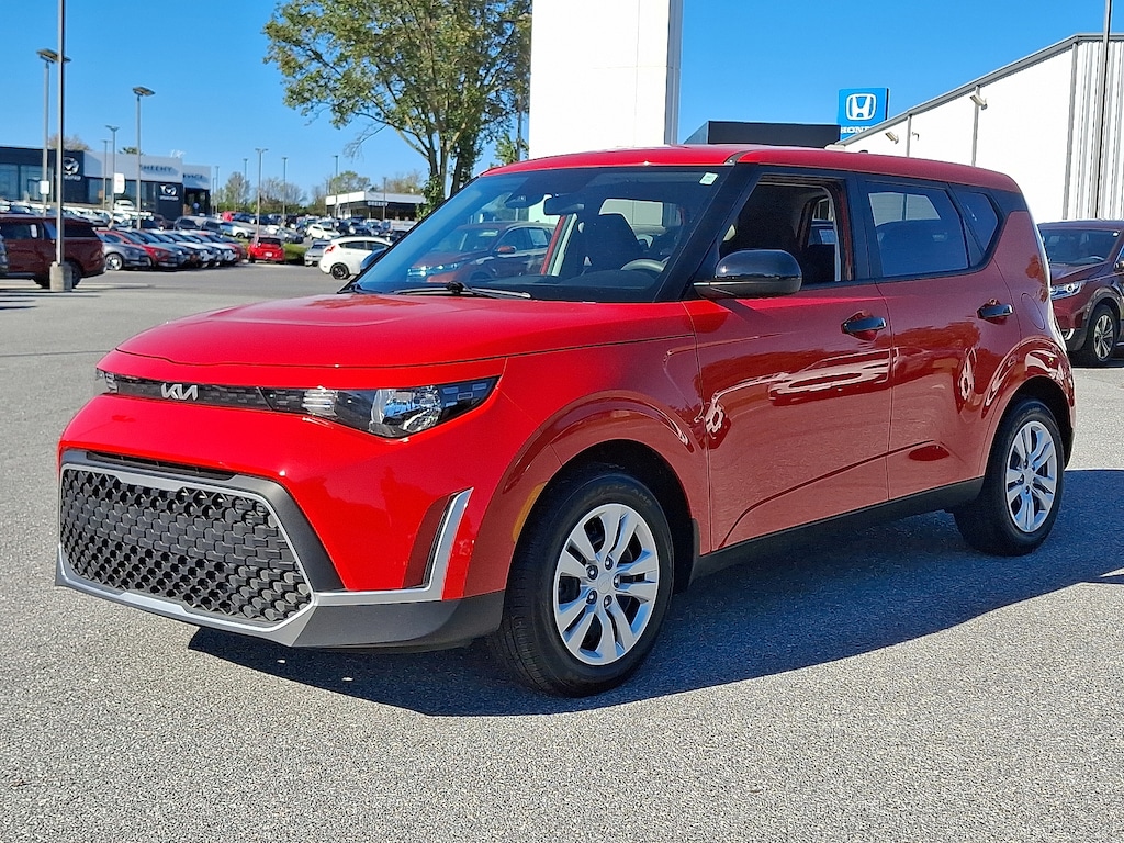 Certified 2025 Kia Soul LX Hatchback