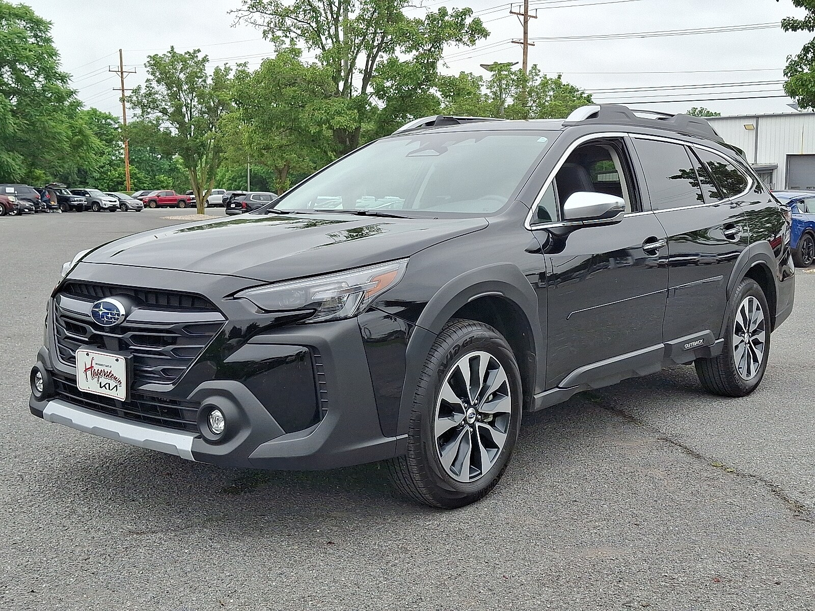 2024 Subaru Outback Touring photo 3