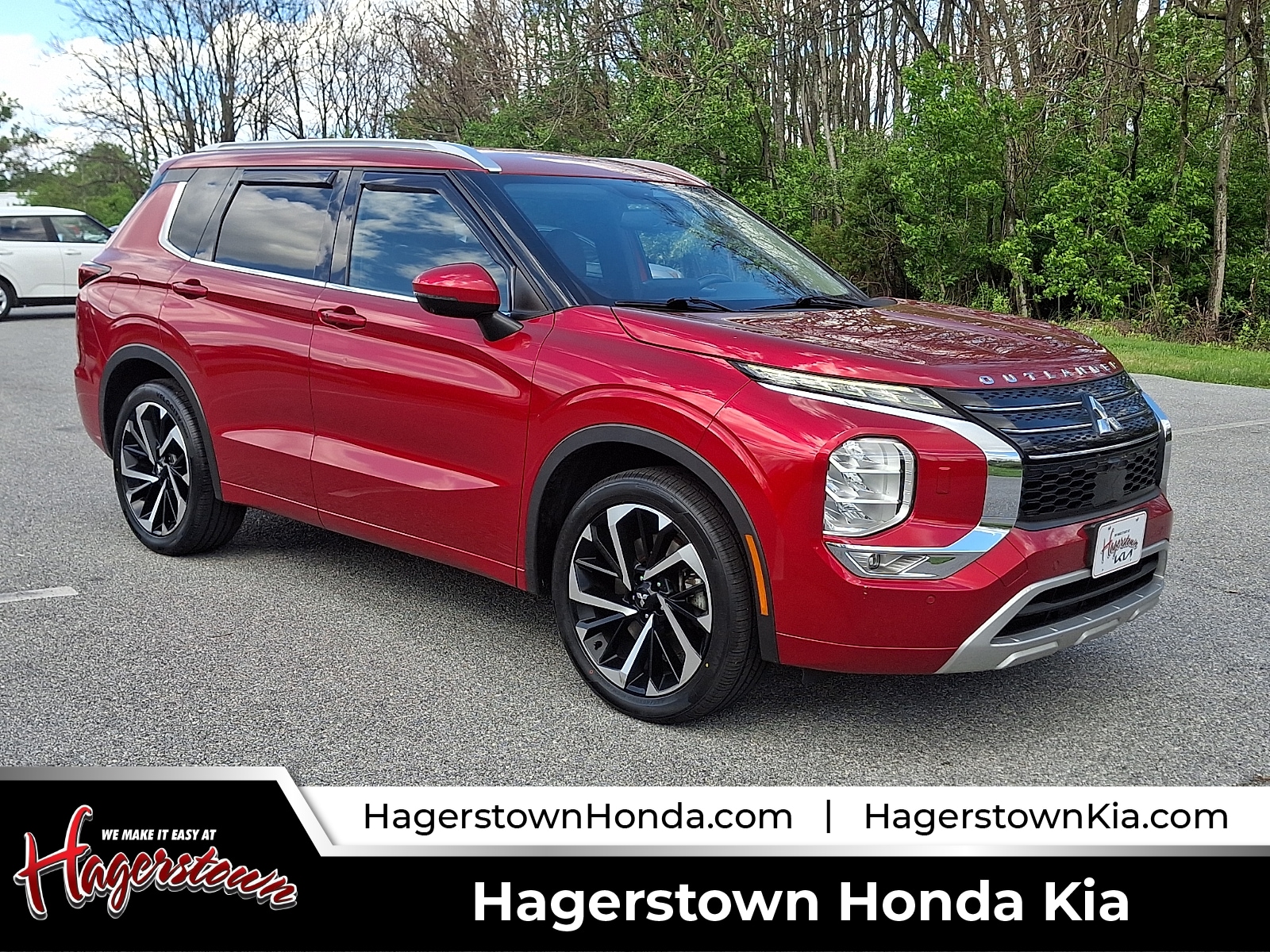 2022 Mitsubishi Outlander SEL S-AWC's photo