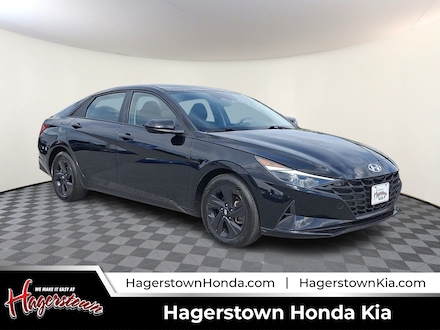 2023 Hyundai Elantra SEL Sedan