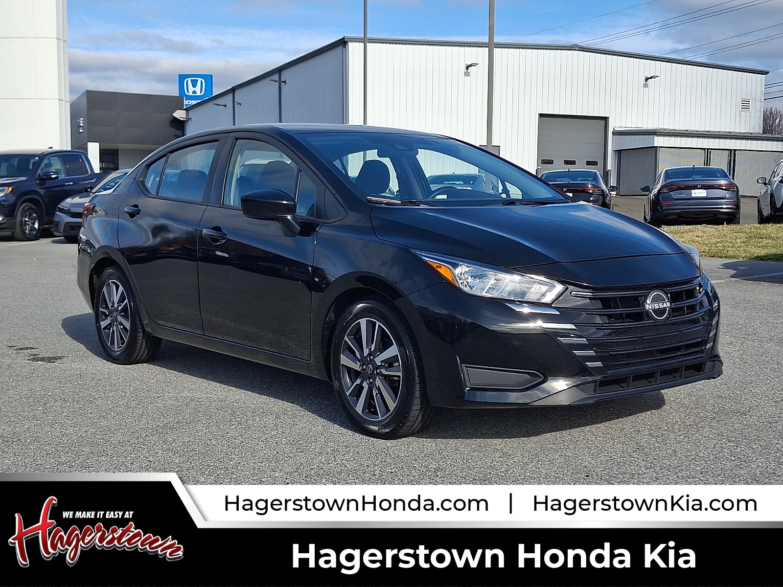 2023 Nissan Versa Sedan SV