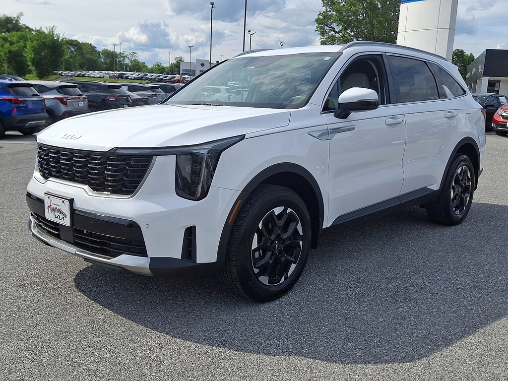 Certified 2025 Kia Sorento S SUV