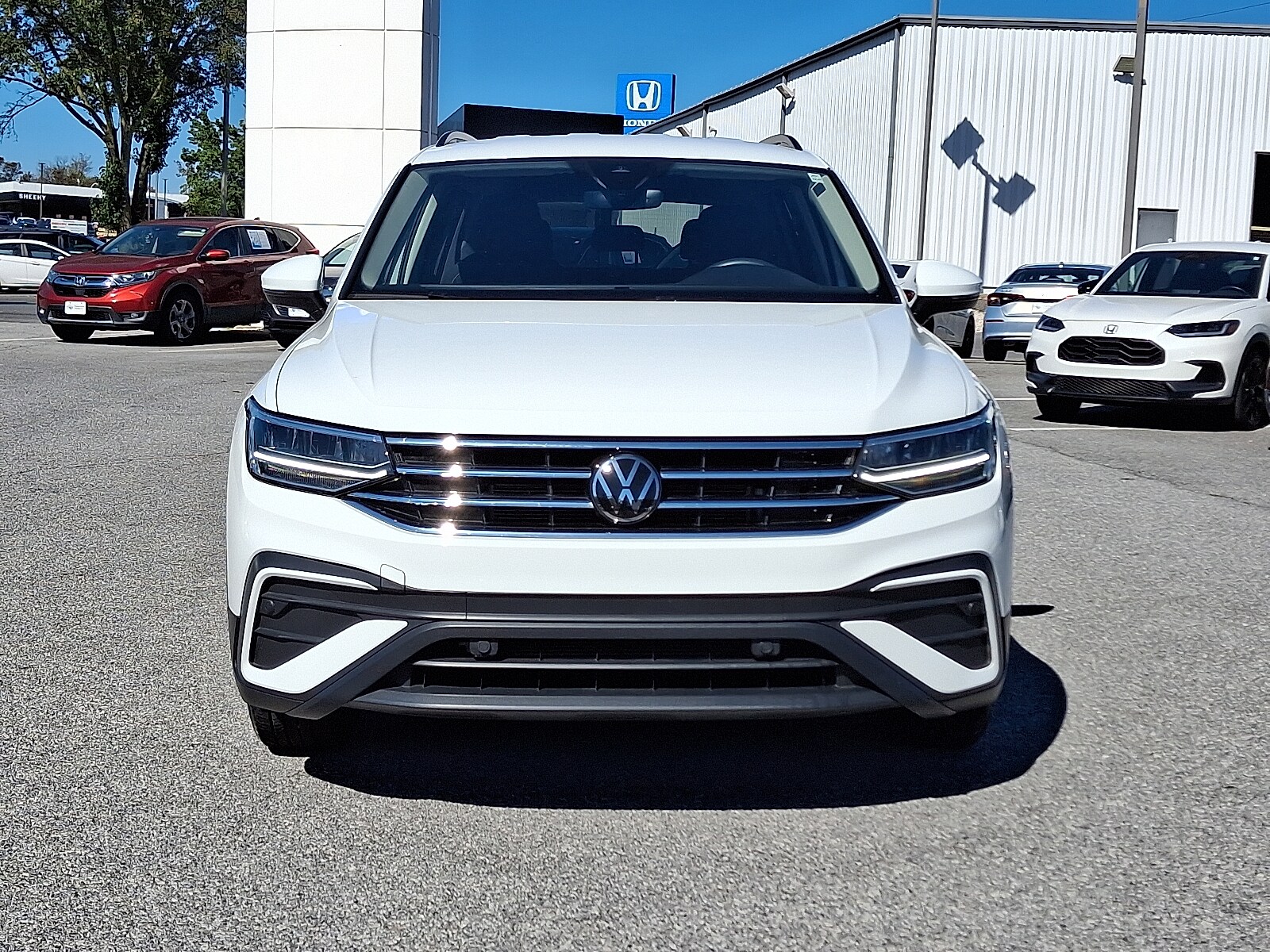 2024 Volkswagen Tiguan S photo 2