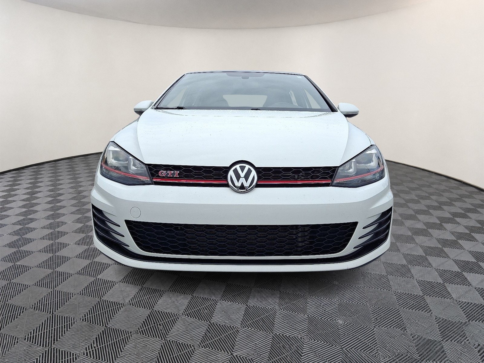 3VW547AU9HM038532
